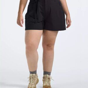 THE NORTH FACE Women’s Black Bridgeway Plus Shorts Size 24W NEW with tags